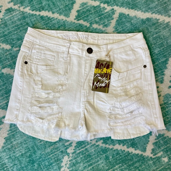 Machine Pants - MACHNE Distressed White Denim Shorts. NWT!